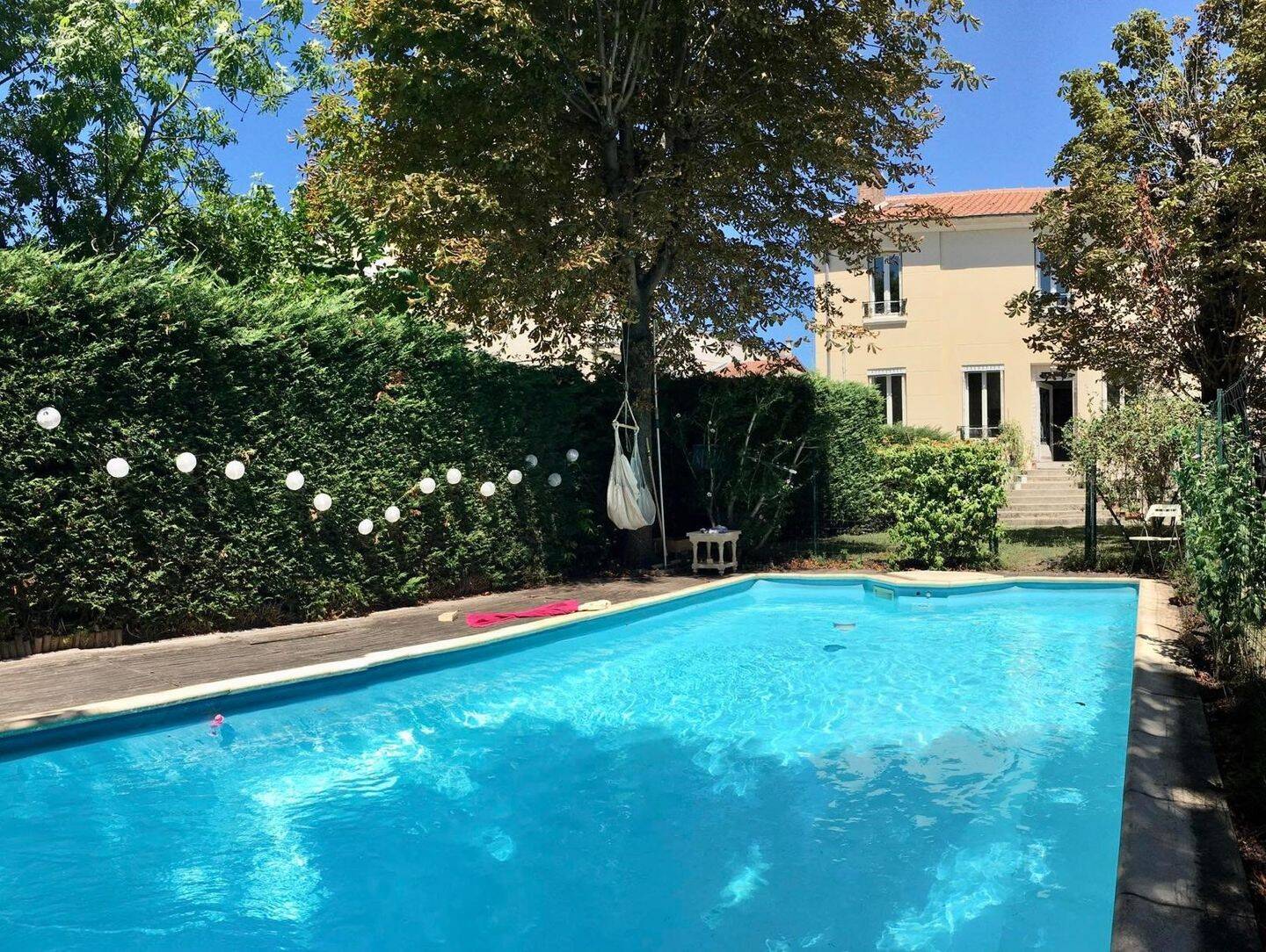 Maison 5 pièces 135 m² · à Nanterre · 135 m² · 735 000 €