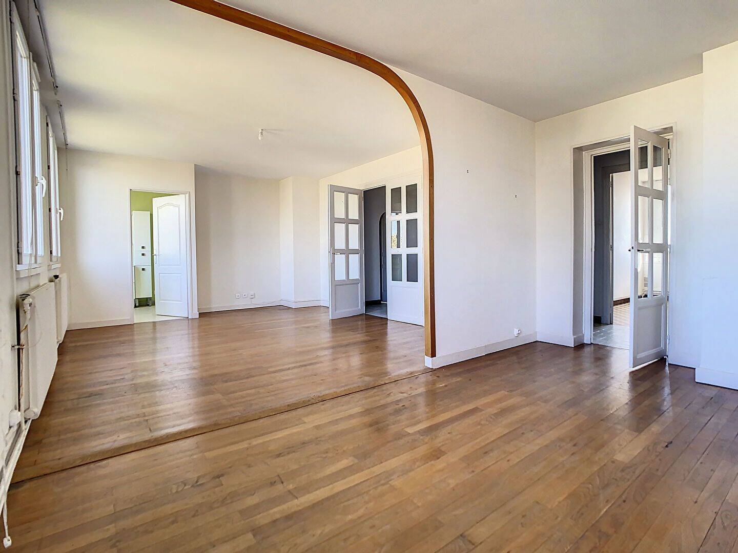 Appartement 4 pièces 104 m² · à Lyon 6ème Arrondissement · 104 m² · 1 390 €/mois