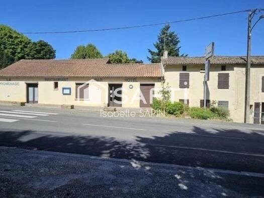 Local commercial à vendre 225 130 € 565 m² de surface de vente Couhé 86700