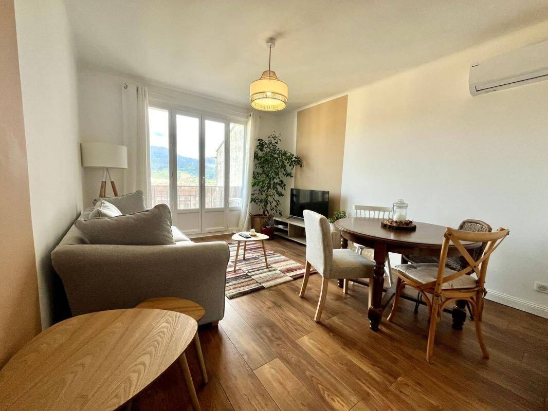 Appartement 3 pièces 57 m² · à Corte · 57 m² · 765 €