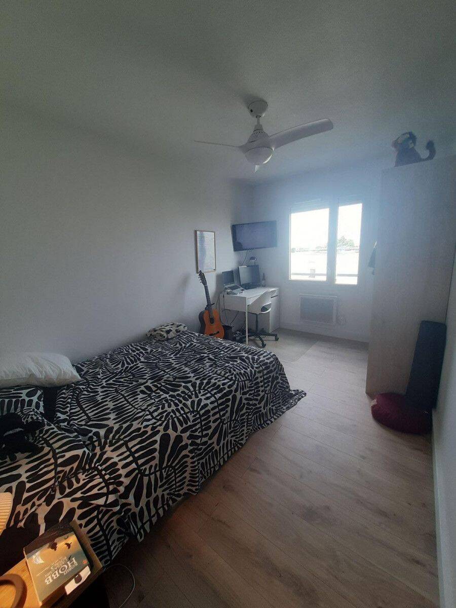 5 pièces 95 m² · à Talence · 95 m² · 549 €