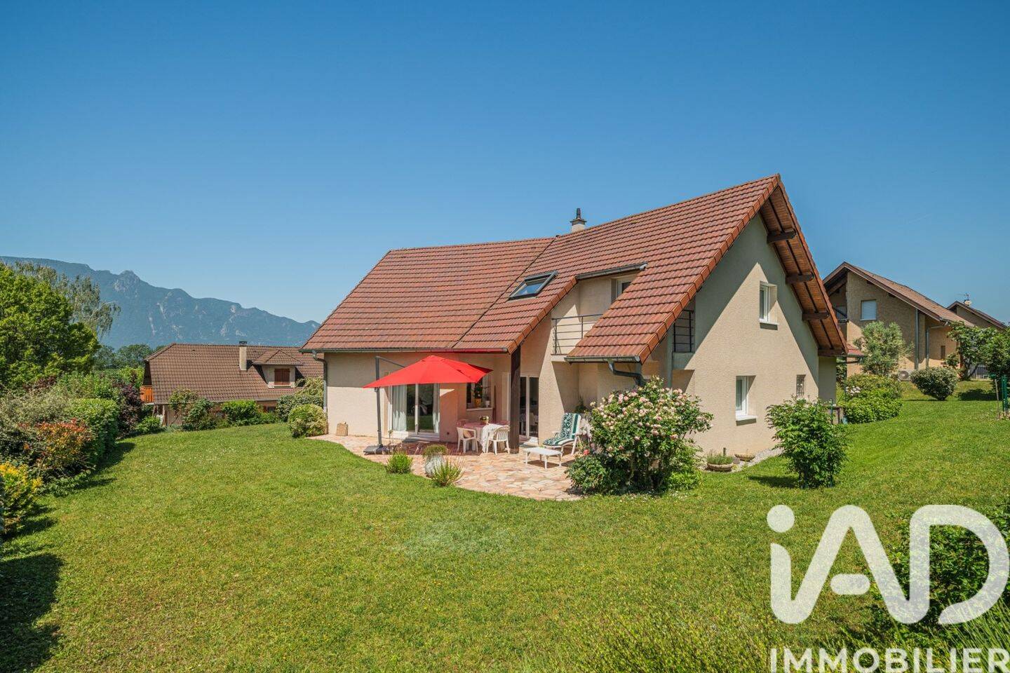 Maison 6 pièces 184 m² · à Drumettaz-Clarafond · 184 m² · 689 000 €