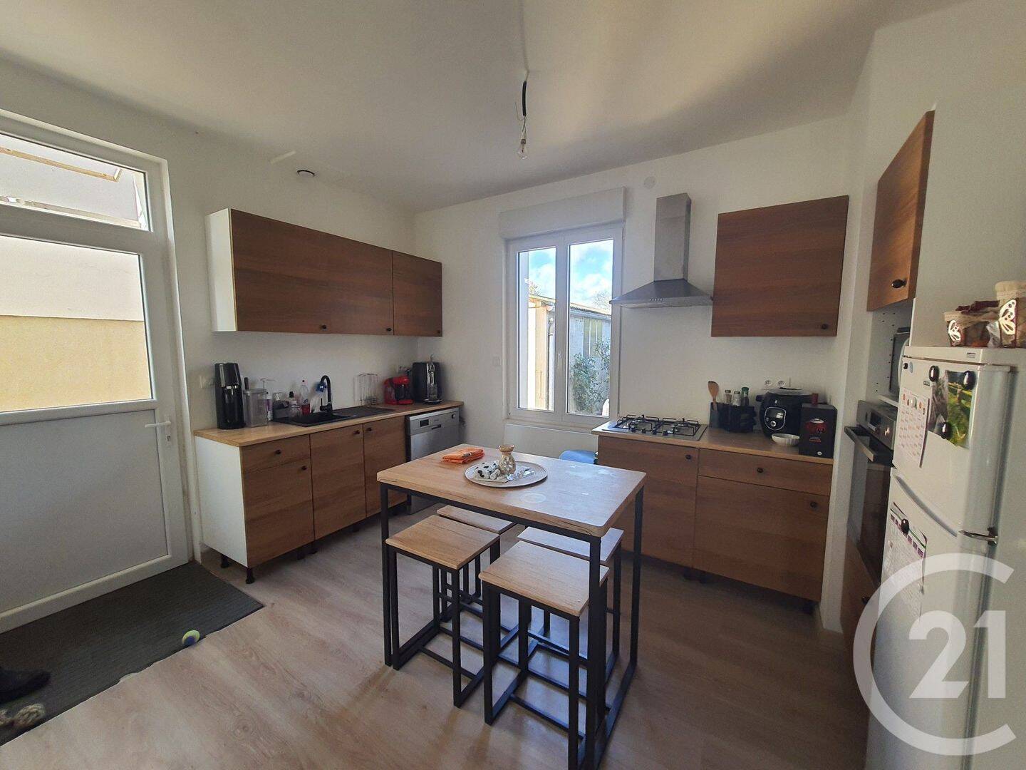 Maison 4 pièces 85 m² · à Brou · 85 m² · 735 €