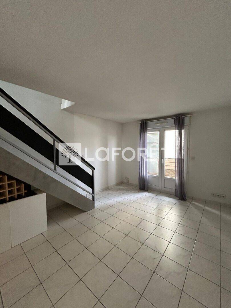 Appartement 3 pièces 53 m² · à Bordeaux · 52,8 m² · 856 €/mois