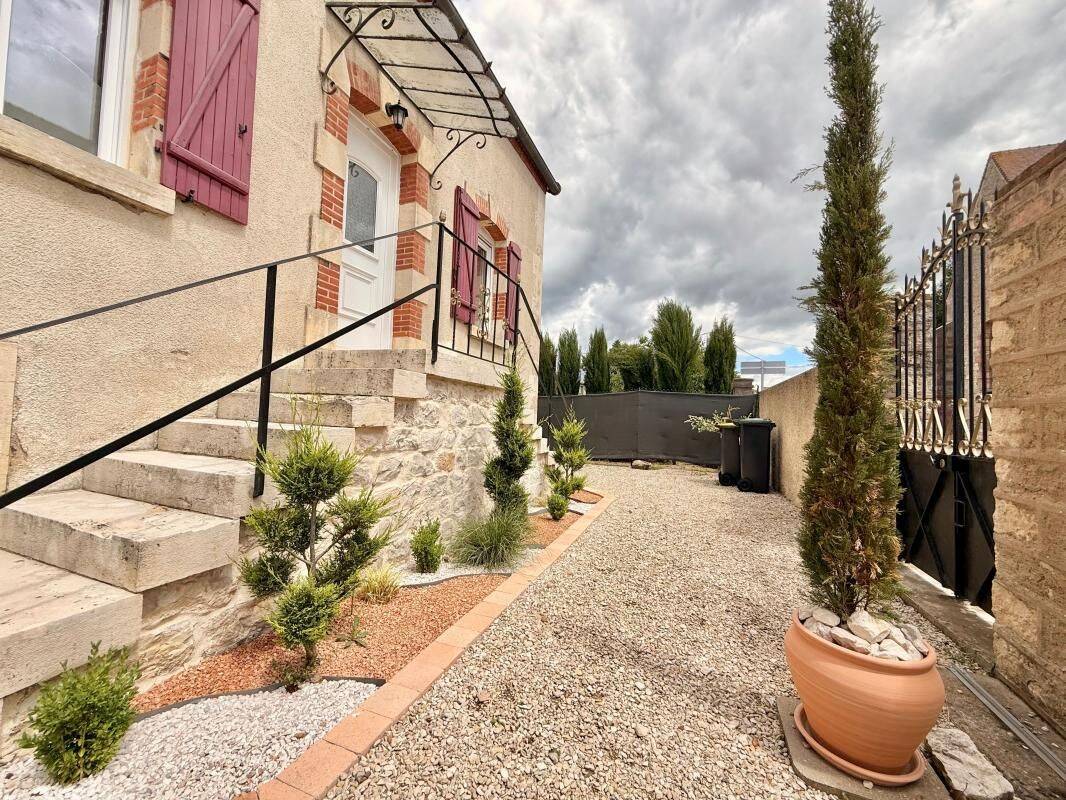 Maison 5 pièces 97 m² · à Champdôtre · 97 m² · 259 000 €
