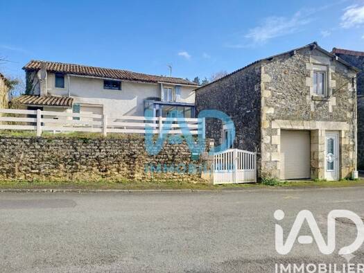 Maison à vendre 55 000 € 5 pièces 1 chambre 113 m² 1 235 m² de terrain La Boissière-en-Gâtine 79310