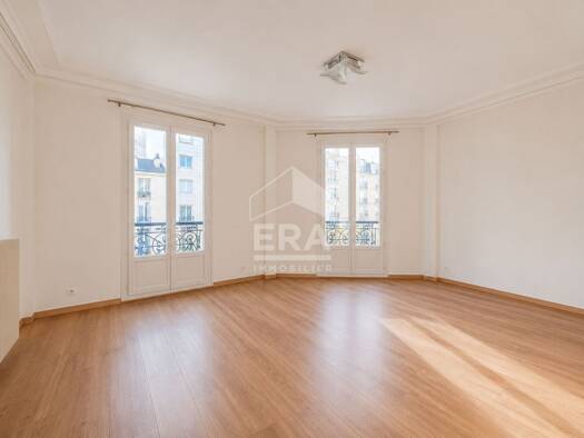 Appartement à vendre 520 000 € 4 pièces 3 chambres 84 m² Étage 2/6 Victor Hugo-République Clichy 92110