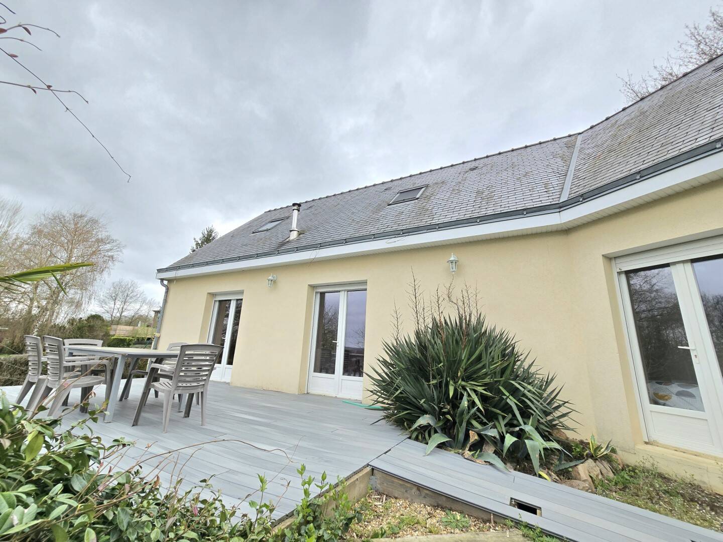 Maison 5 pièces 107 m² · à Notre-Dame-du-Pé · 107 m² · 182 770 €