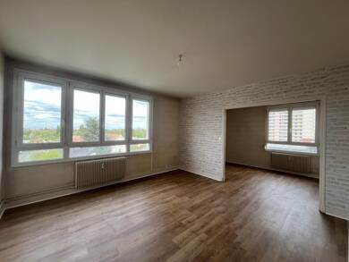 Appartement à louer 900 € 4 pièces 2 chambres 77,7 m² Étage 4/6 Haubette Tinqueux 51430
