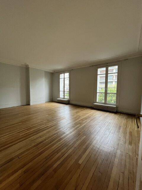 Appartement 4 pièces 111 m² · à Paris 15ème Arrondissement · 111,2 m² · 3 613 €/mois