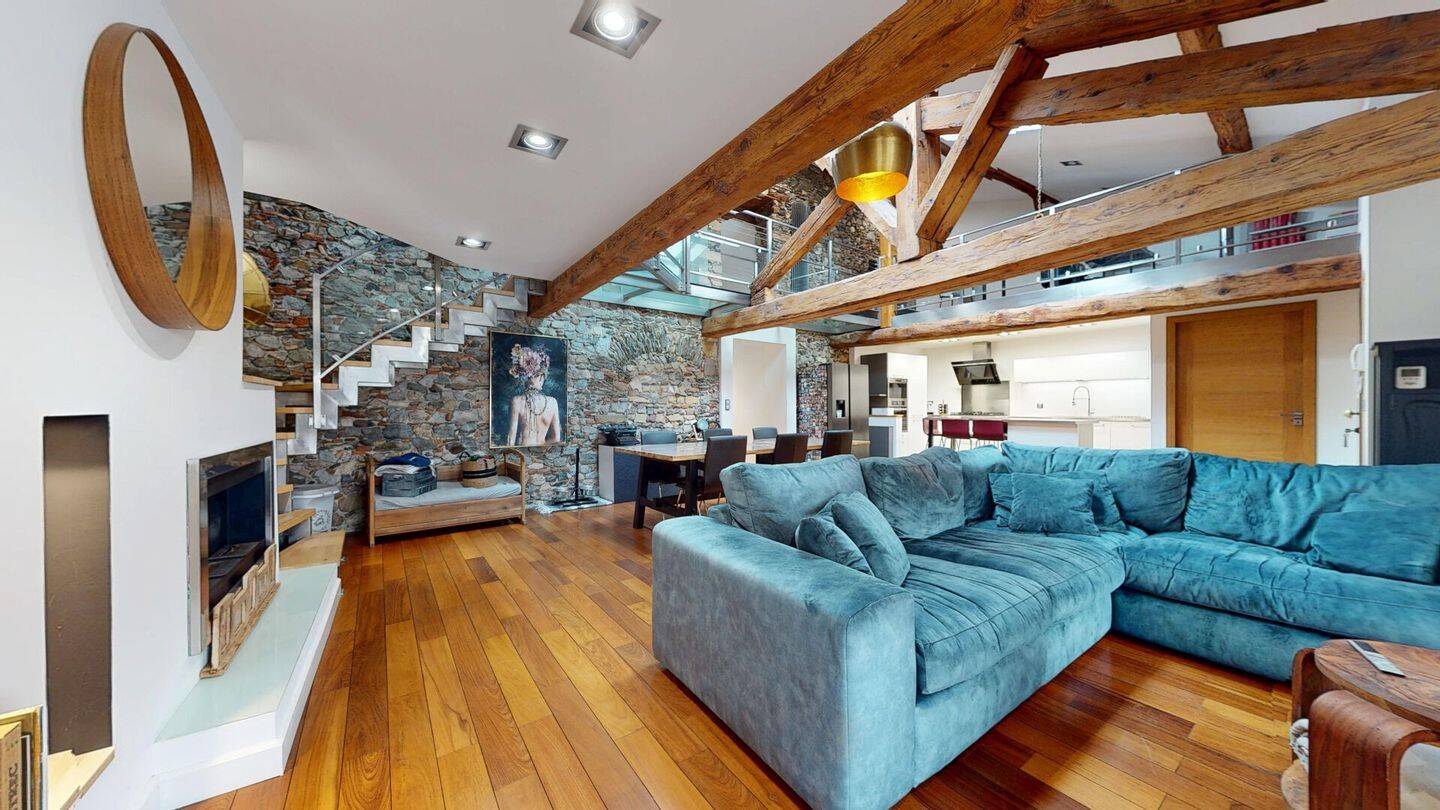 Appartement 7 pièces 170 m² · à Vienne · 169,8 m² · 415 000 €