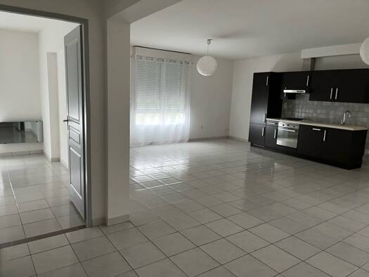 Villa à louer 740 € 3 pièces 2 chambres 94 m² Alès 30100