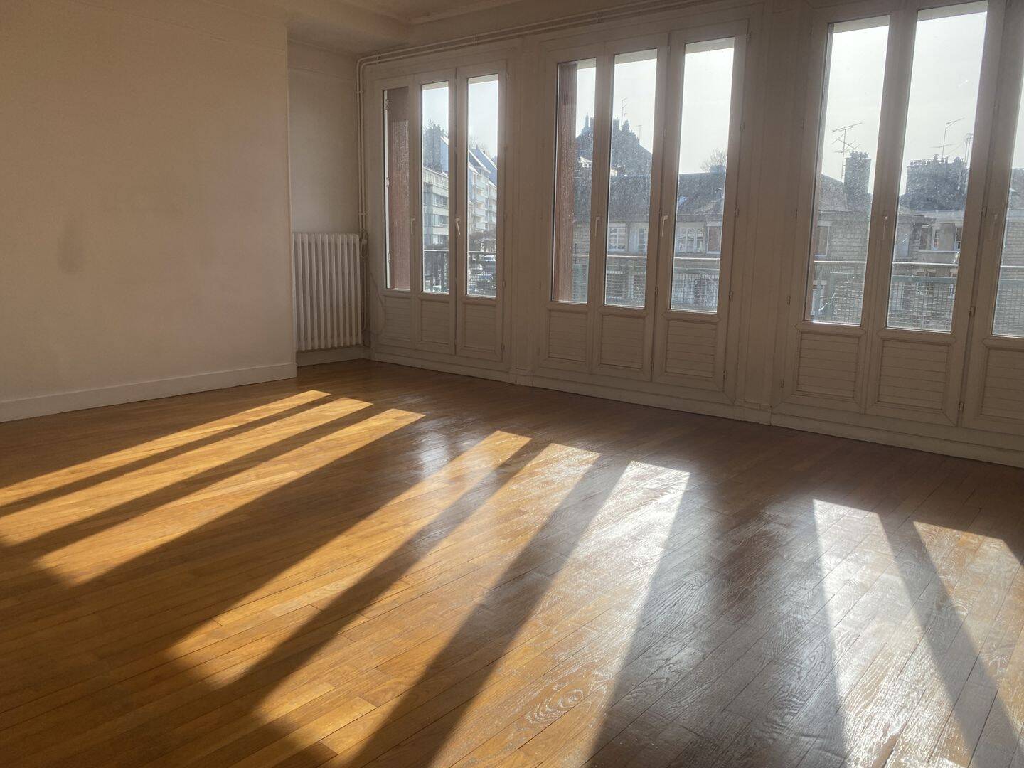Appartement 2 pièces 61 m² · à Lisieux · 61,3 m² · 118 500 €