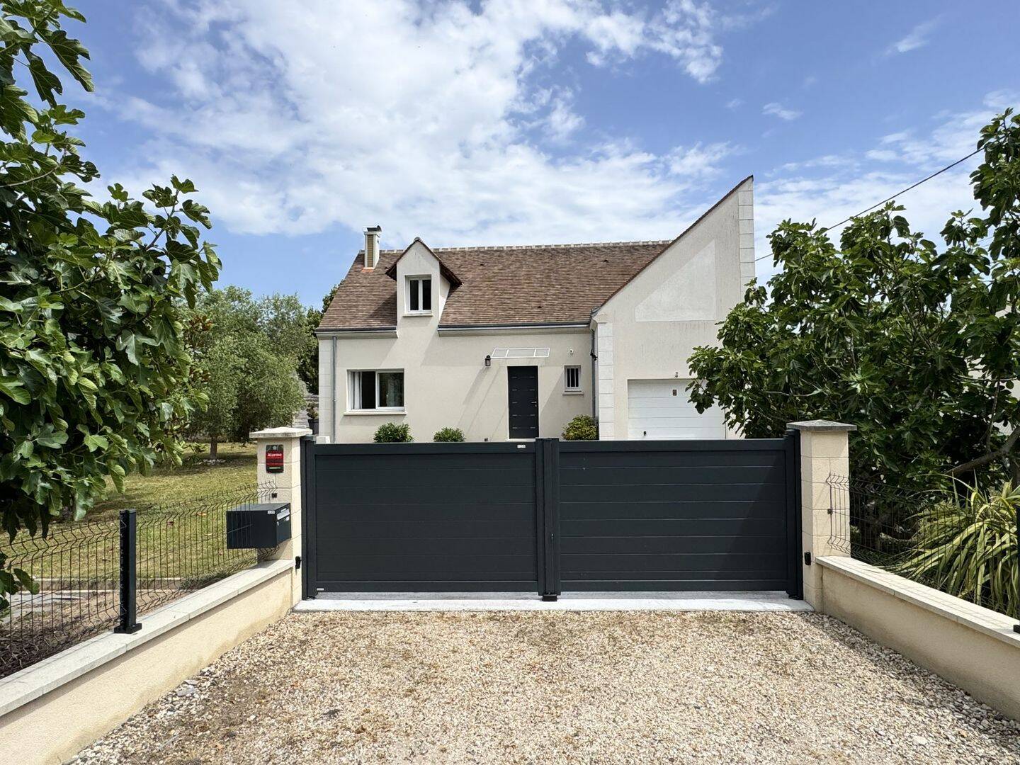 Maison 4 pièces 110 m² · à Sandillon · 110 m² · 299 000 €