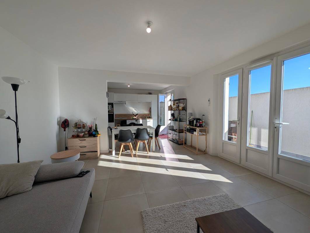 Appartement 2 pièces 71 m² · à La Valette-du-Var · 71 m² · 908 €