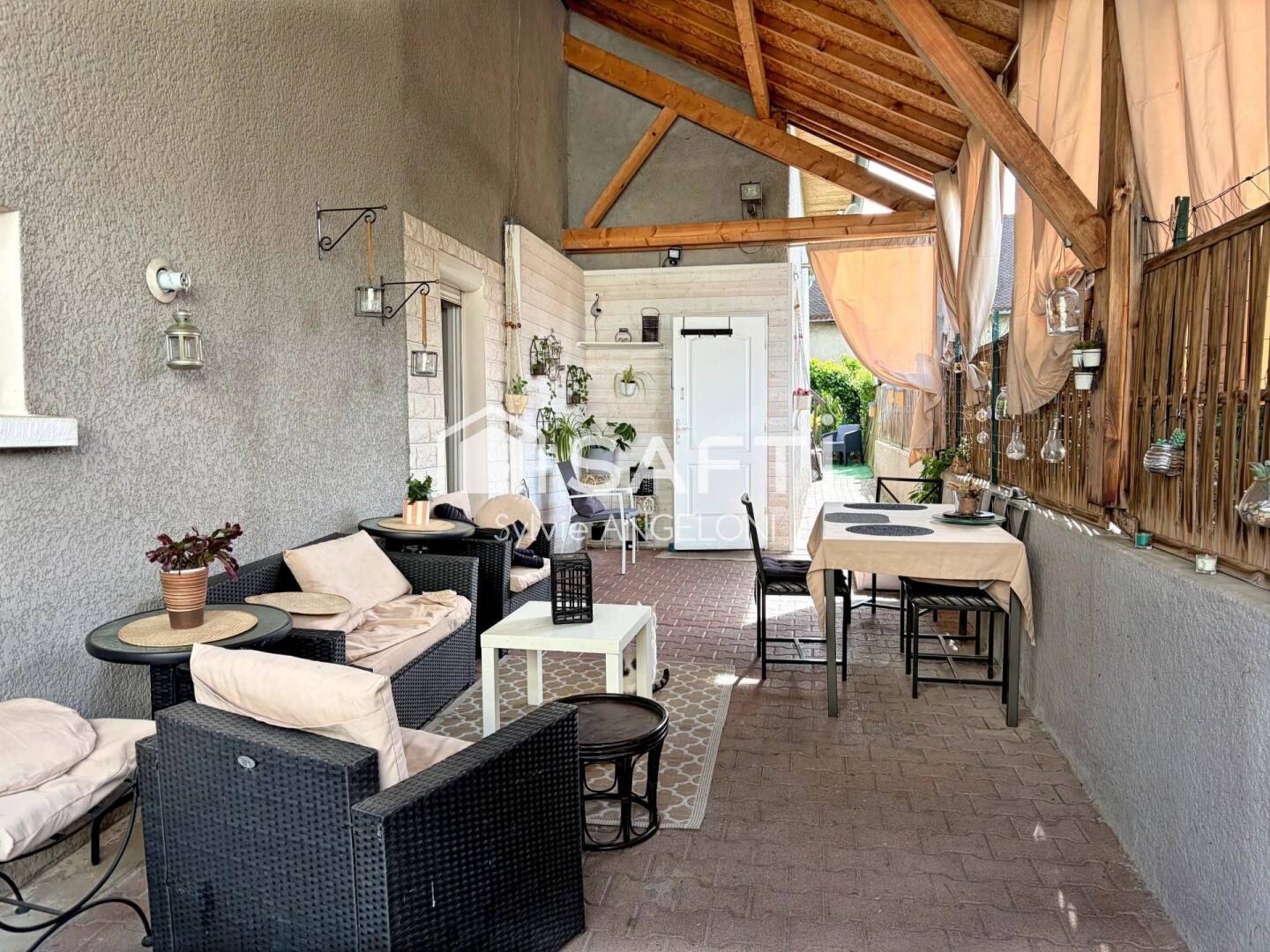 Maison 5 pièces 92 m² · à La Bâtie-Montgascon · 92 m² · 210 000 €