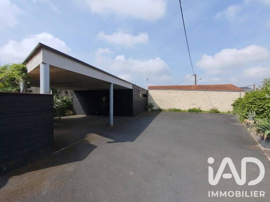 Maison 8 pièces 219 m² · à Thouars · 219 m² · 330 000 €