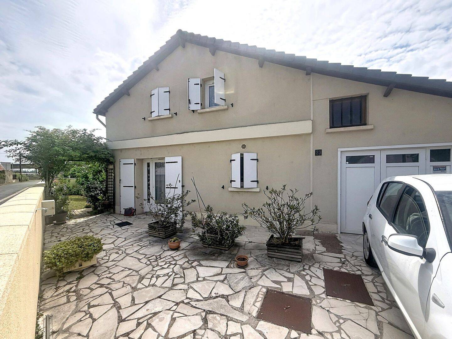 Maison 5 pièces 83 m² · à Saint-Pierre-des-Corps · 82,6 m² · 235 000 €