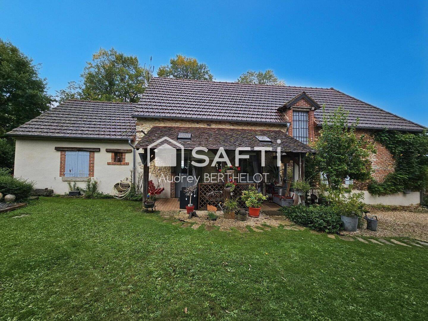 Maison 3 pièces 115 m² · à Sens-Beaujeu · 115 m² · 185 000 €