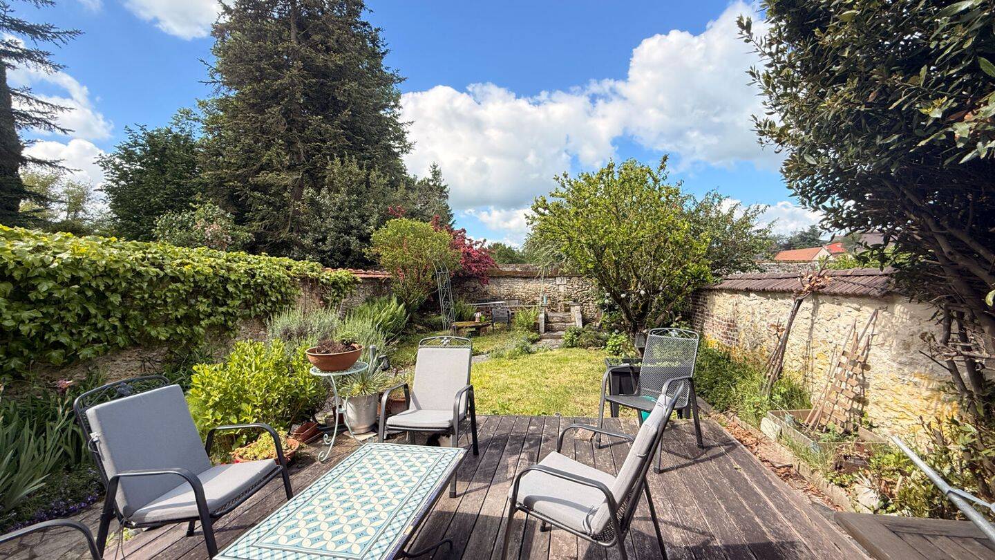 Maison 7 pièces 160 m² · à Noailles · 160 m² · 239 500 €