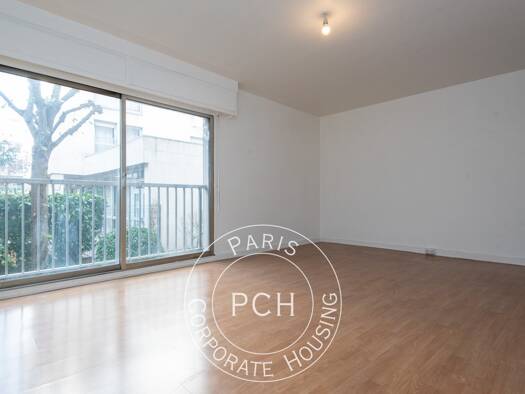 Appartement à louer 1 100 € 1 pièce 29 m² RDC Notre Dame des Champs Paris 6ème arrondissement 75006