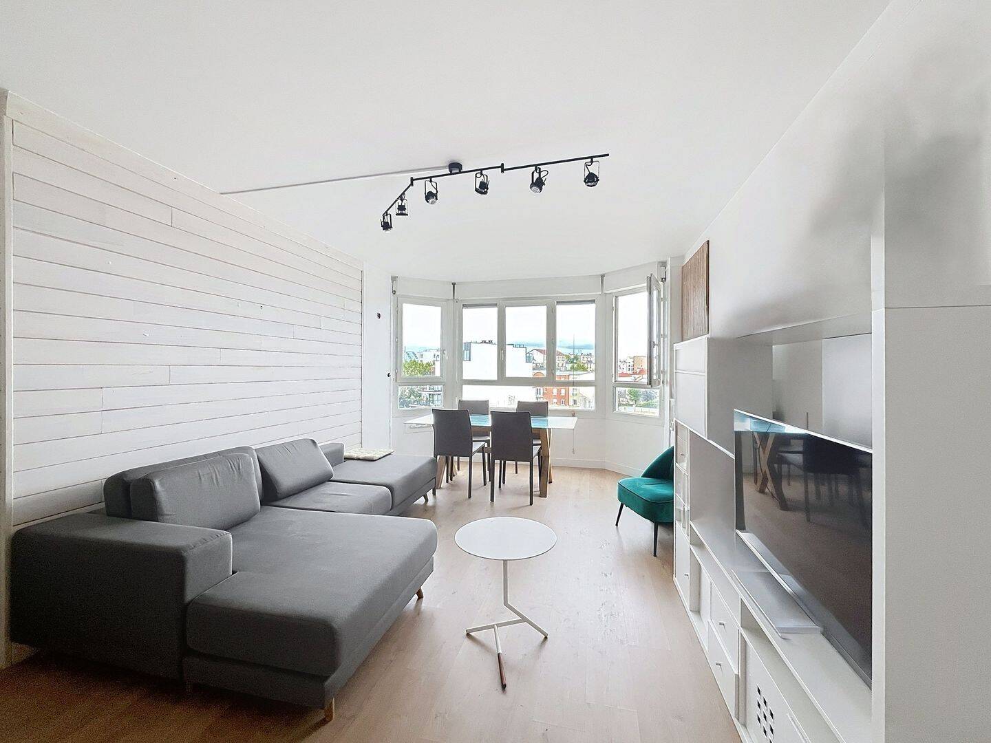 Appartement 4 pièces 89 m² · à Asnières-sur-Seine · 89 m² · 2 200 €