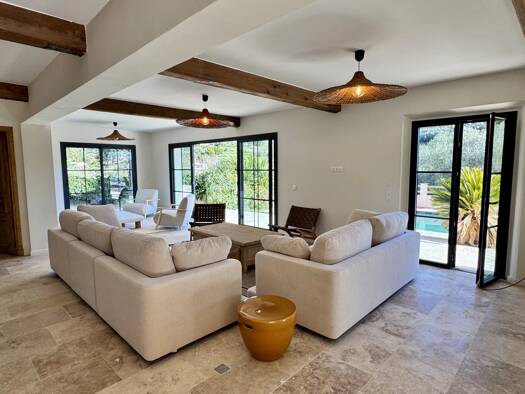 Maison à vendre - Première occupation 2 390 000 € 6 pièces 4 chambres 205 m² Saint-Paul-de-Vence 06570