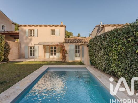 Maison à vendre 732 000 € 5 pièces 3 chambres 112 m² 341 m² de terrain Centre Ancien-Cros-Lotins Éguilles 13510