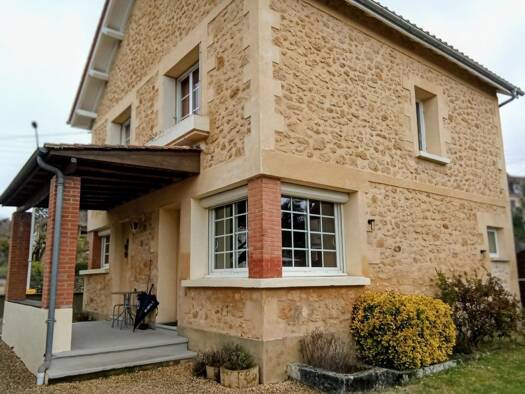 Maison à vendre 217 300 € 4 pièces 3 chambres 90 m² 333 m² de terrain Secteur Sauvegarde Sarlat-la-Canéda 24200
