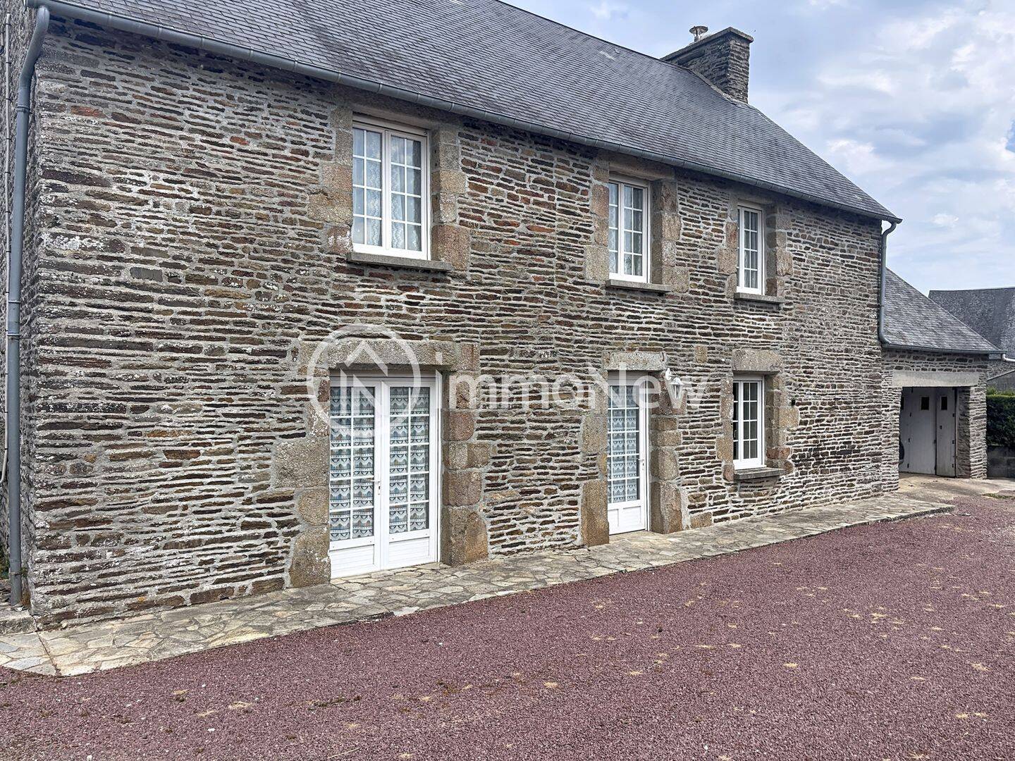 Maison 5 pièces 127 m² · à Ger · 127 m² · 106 000 €