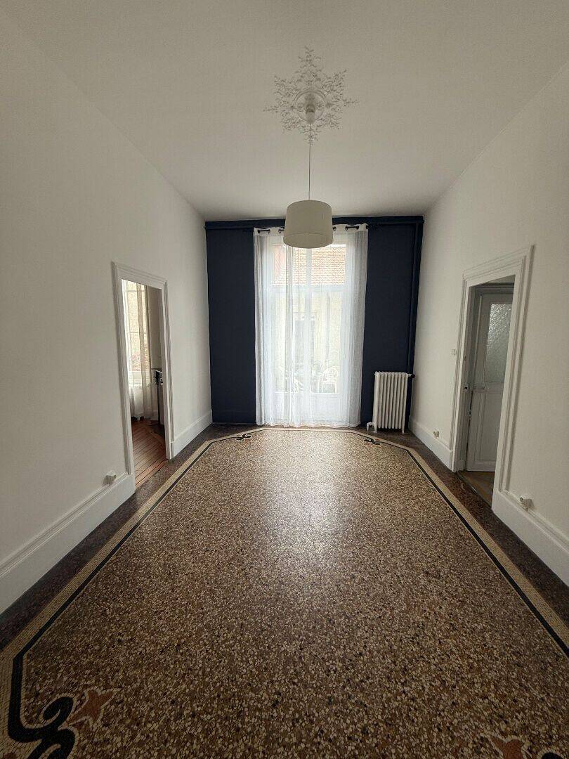 Appartement 4 pièces 99 m² · à Nevers · 99 m² · 790 €