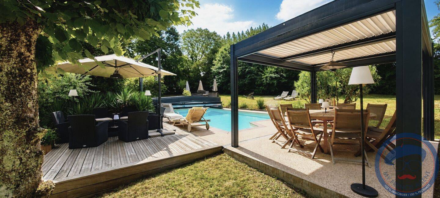 Maison 6 pièces 204 m² · à Bléré · 204 m² · 540 600 €