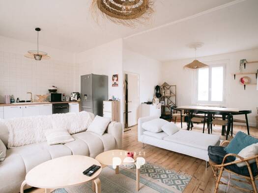 Maison à vendre 195 000 € 3 pièces 2 chambres 94 m² 178 m² de terrain Puyrousseau-Les Vergnes-Le Toulon Périgueux 24000