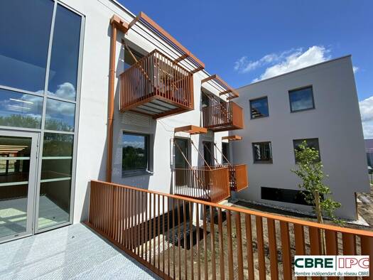 Espace bureau à vendre 389 000 € 70,3 m² de bureaux divisible jusqu'à 70 m² Parme-La Negresse Biarritz 64200