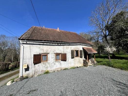 Maison à vendre 59 994 € 3 pièces 2 chambres 85 m² 853 m² de terrain Chéniers 23220