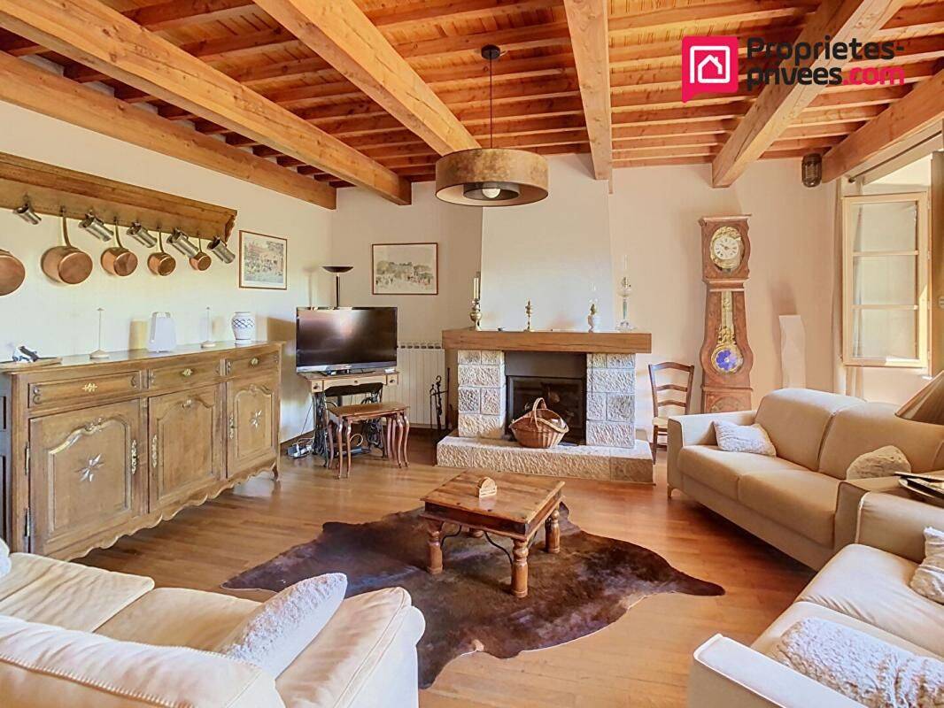 Maison 7 pièces 163 m² · à Saint-Sauveur-Camprieu · 163 m² · 420 000 €