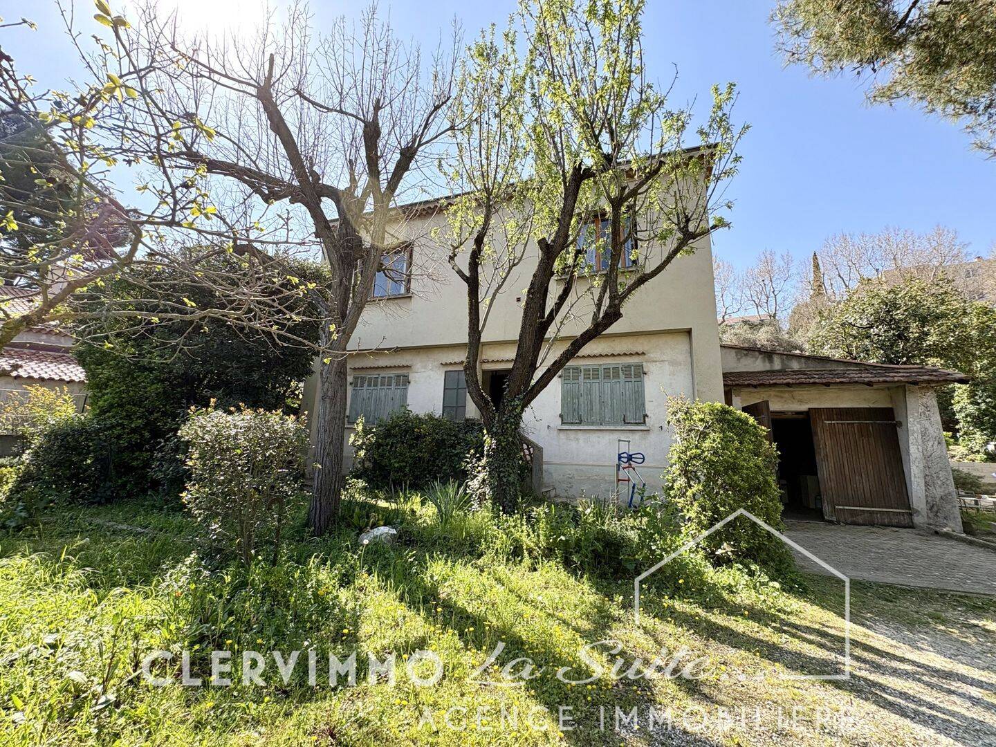 Maison 6 pièces 150 m² · à Marseille 11ème Arrondissement · 150 m² · 390 000 €