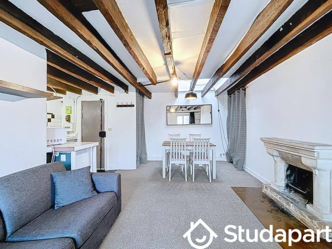Appartement 2 pièces 32 m² · à Paris 10ème Arrondissement · 32 m² · 1 590 €