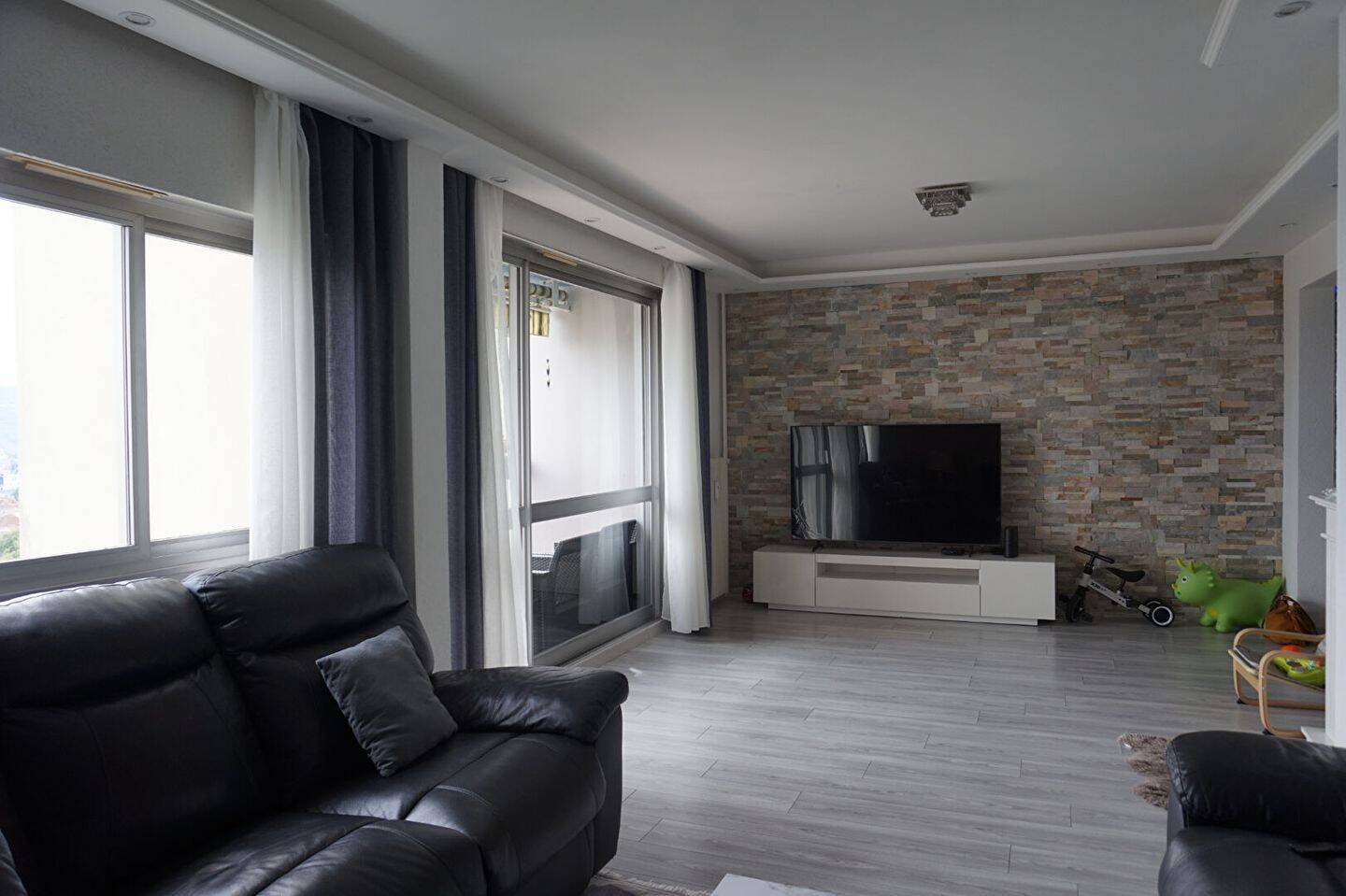 Appartement 5 pièces 103 m² · à Besançon · 103 m² · 230 000 €