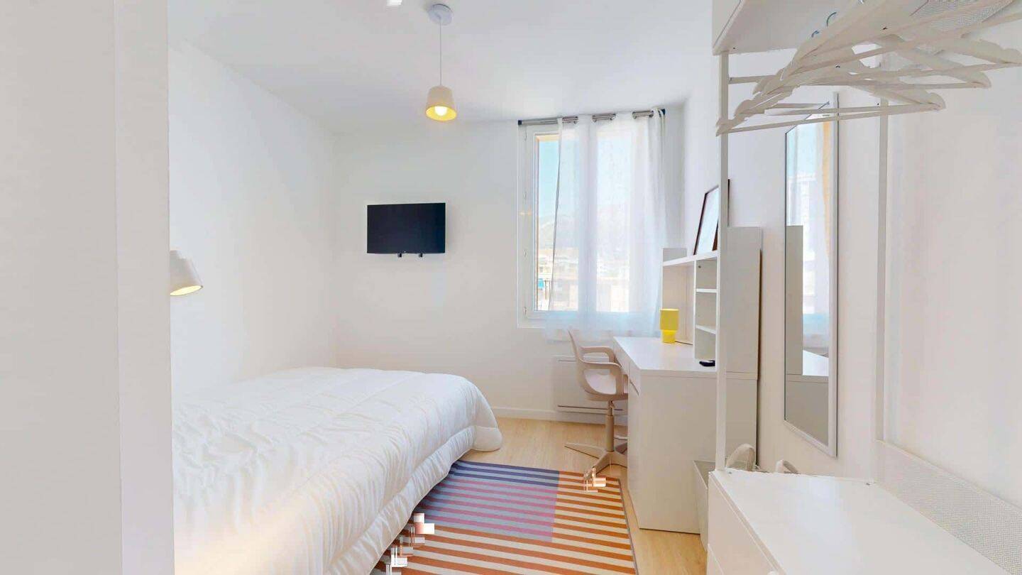 1 pièce 15 m² · à Toulon · 15 m² · 380 €
