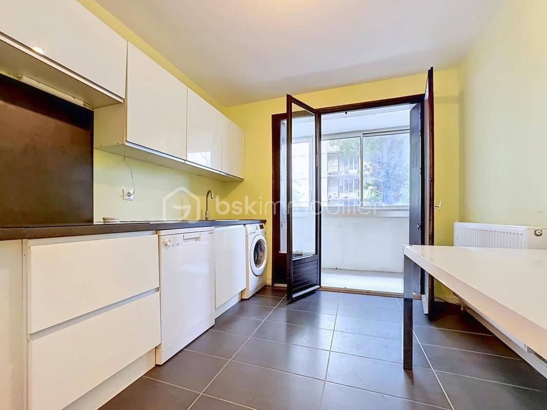 Appartement 4 pièces 81 m² · à Grenoble · 81 m² · 137 000 €