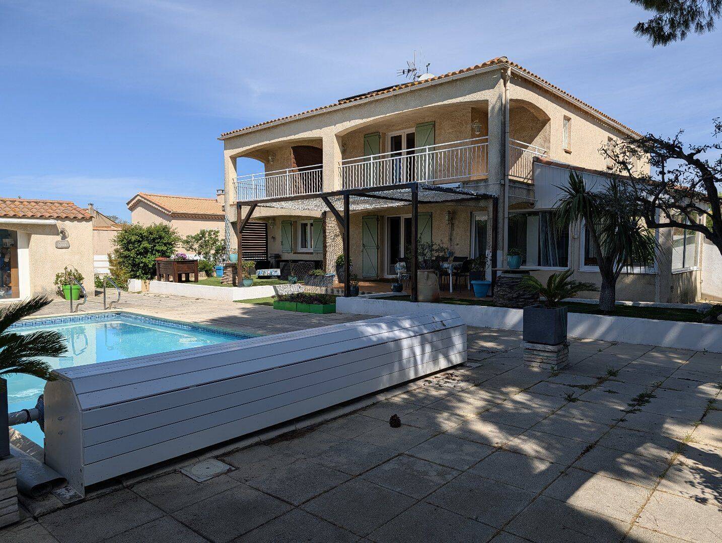 Maison 7 pièces 228 m² · à Colombiers · 228 m² · 580 000 €