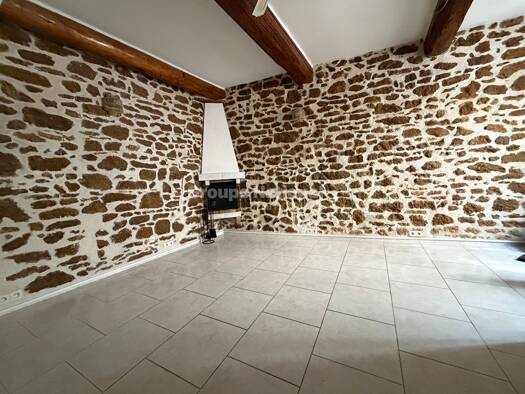 Triplex à louer 950 € 3 pièces 2 chambres 48 m² RDC/3 Centre Ville Saint-Chamas 13250