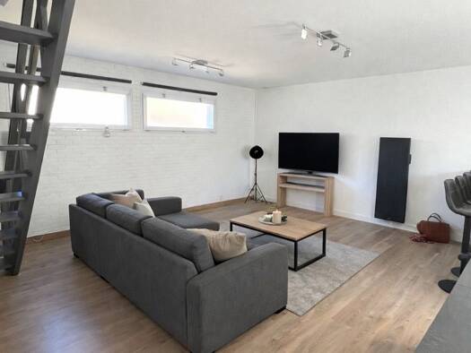 Maison de ville à vendre 264 000 € 3 pièces 2 chambres 73 m² 54 m² de terrain Zone Activité Aytré 17440