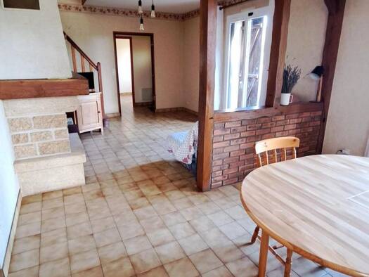 Maison de plain-pied à vendre 252 000 € 6 pièces 4 chambres 116 m² 8 009 m² de terrain Campagne Changé 72560