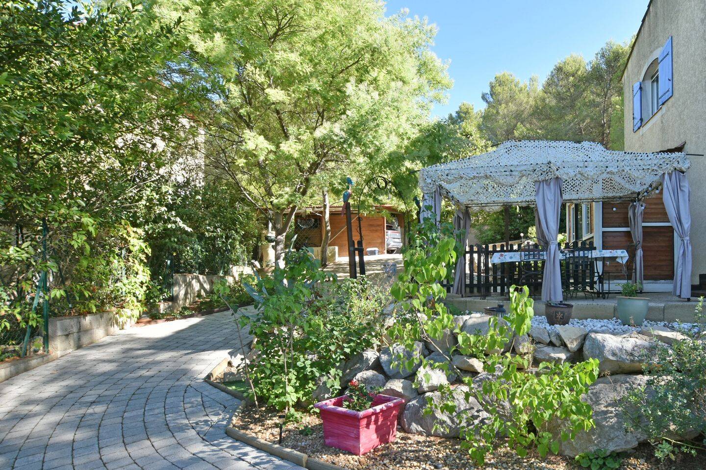 Maison 7 pièces 148 m² · à Caveirac · 148 m² · 398 000 €