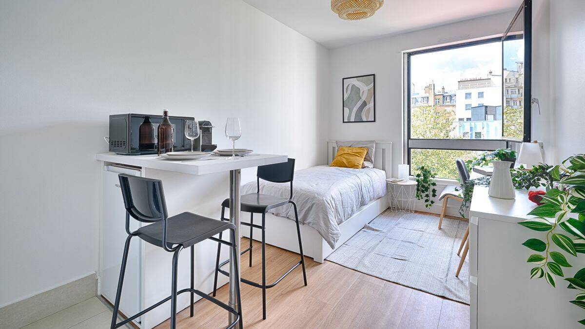 Appartement 1 pièce 14 m² · à Paris 15ème Arrondissement · 14 m² · 1 350 €