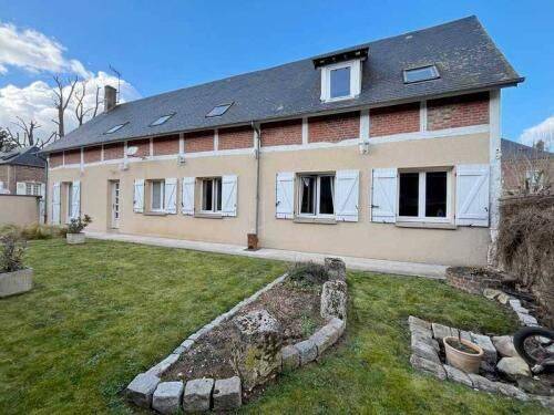 Maison 9 pièces 201 m² · à Étrépagny · 201 m² · 288 500 €