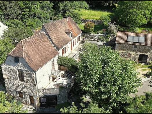 Maison à vendre 275 000 € 6 pièces 1 chambre 157 m² Lauzès 46360