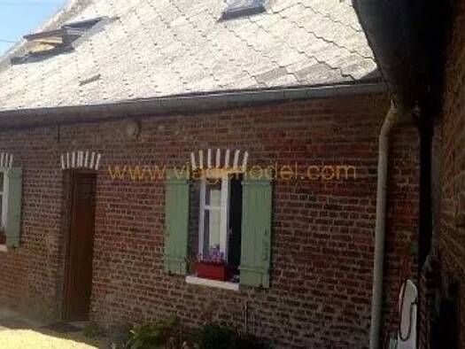 Maison en viager occupé Bouquet 39 500 € 4 pièces 3 chambres 64,3 m² 930 m² de terrain Le Quesnel 80118